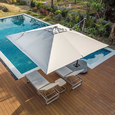 Moderno estilo de diseño de 1 nivel de paraguas de voladizo para jardín sombra solar y protección