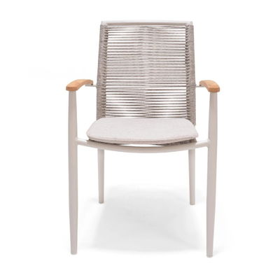 Disfruta de comidas al aire libre con el juego de jardín de aluminio de lujo AJUNION y el sillón de tejido de cuerda