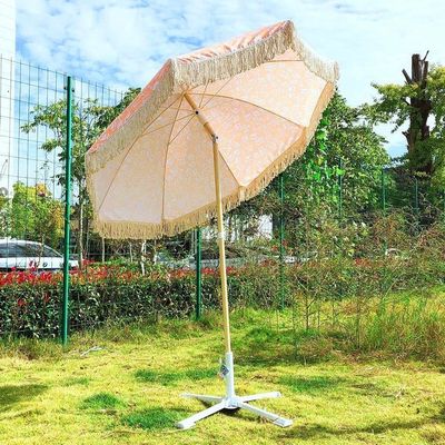 Paraguas para el patio de la playa al aire libre con collar de madera y material de poliéster