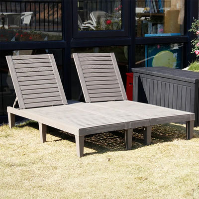 Silla de tumbona ajustable y apilada de plástico para piscina de hotel en la playa exterior