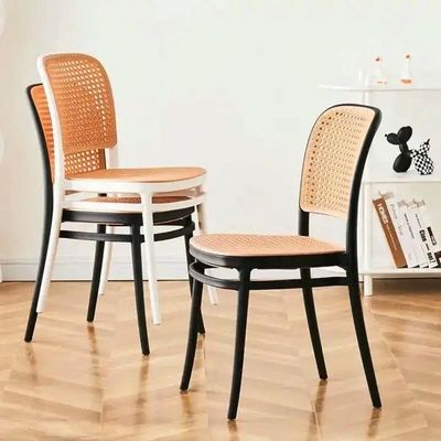 Silla de comedor de ratan de plástico para jardín al aire libre