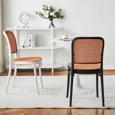 Silla de comedor de ratan de plástico para jardín al aire libre