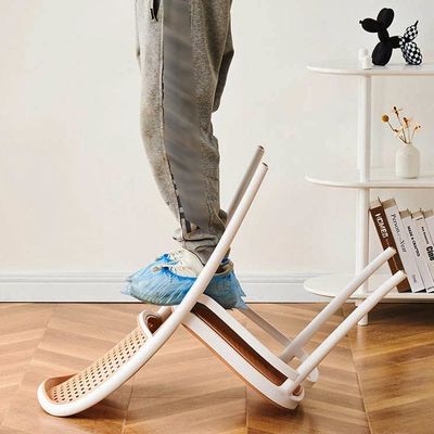 Silla de comedor de ratan de plástico para jardín al aire libre
