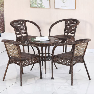 Balcón de jardín al aire libre Sillón apilable y mesa de comedor de mimbre para ocio