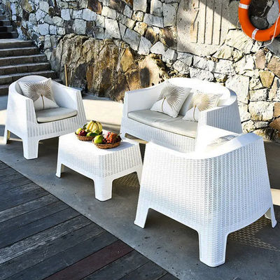 Silla de jardín de exterior de plástico y comedor comedor con sillón Villa
