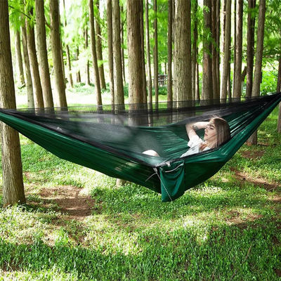 Jardín al aire libre Camping de nylon verde ligero Paracaídas hamaca con mosquiteros