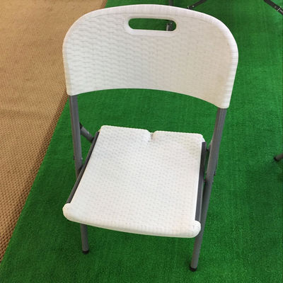 Silla de comedor de plástico de ratán portátil plegable de patio de jardín al aire libre
