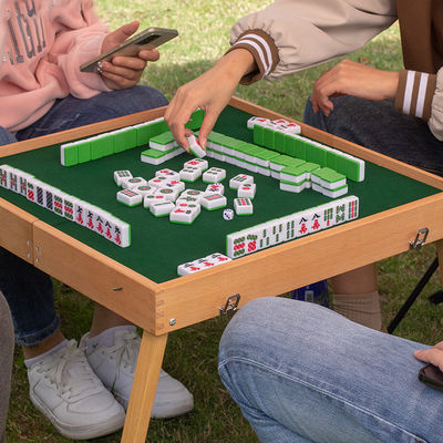 Panel de estilo de madera Mesa de Mahjong plegable portátil para eventos y reuniones de fiestas al aire libre